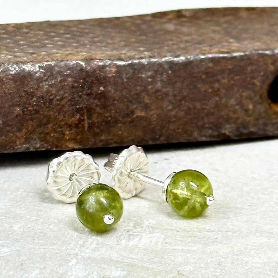 peridot stud earring, artist handmade jewelry by hanni jewelry harbor springs michigan peridot jewelry august birthstone sterling silver