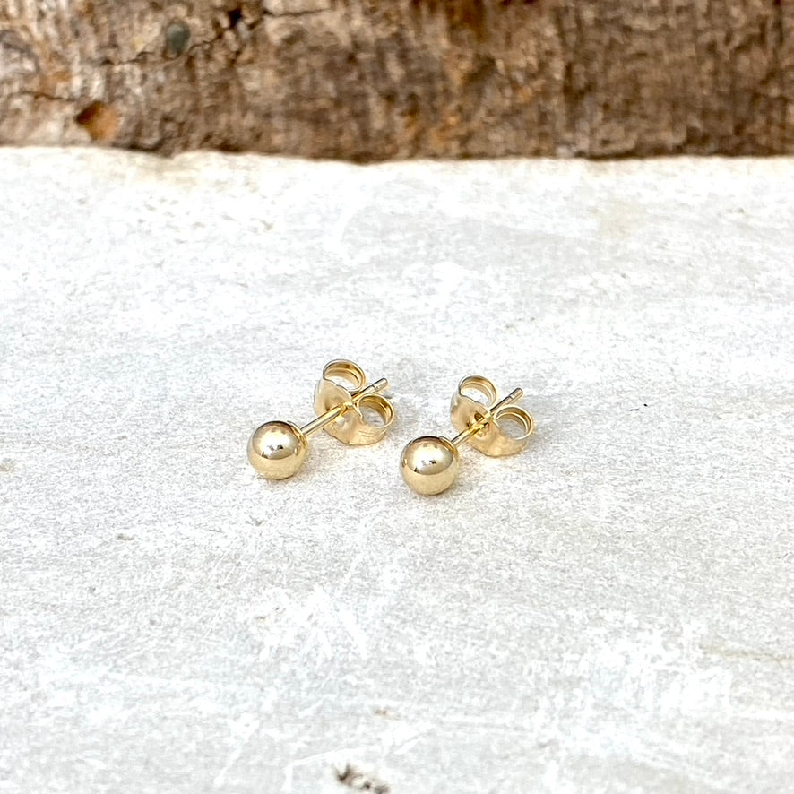 14kt Gold Ball Stud Earrings