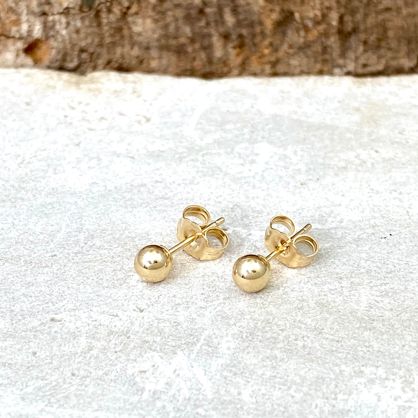 14kt Gold Ball Stud Earrings