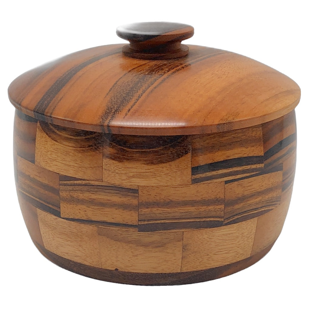 Lidded keepsake box, goncolo wood turned, straight sided box, northern michigan artisan, hanni gallery, harbor springs